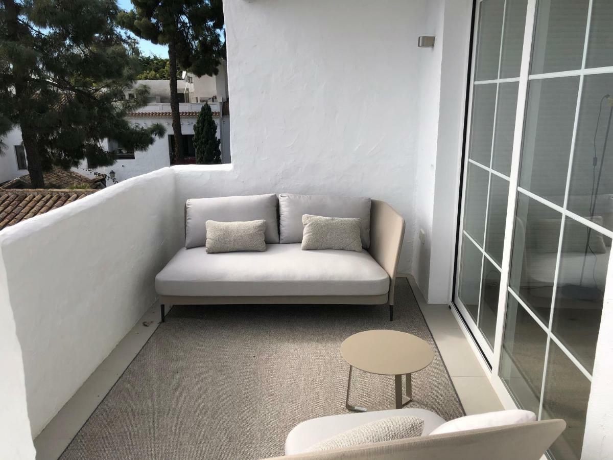 Modern Apartment Puente Romano Марбелья Экстерьер фото