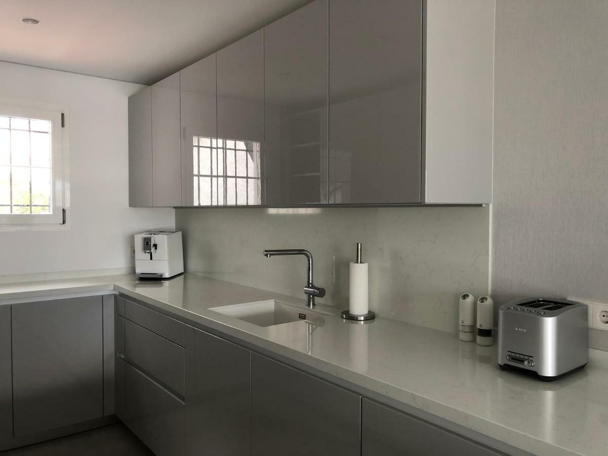 Modern Apartment Puente Romano Марбелья Экстерьер фото